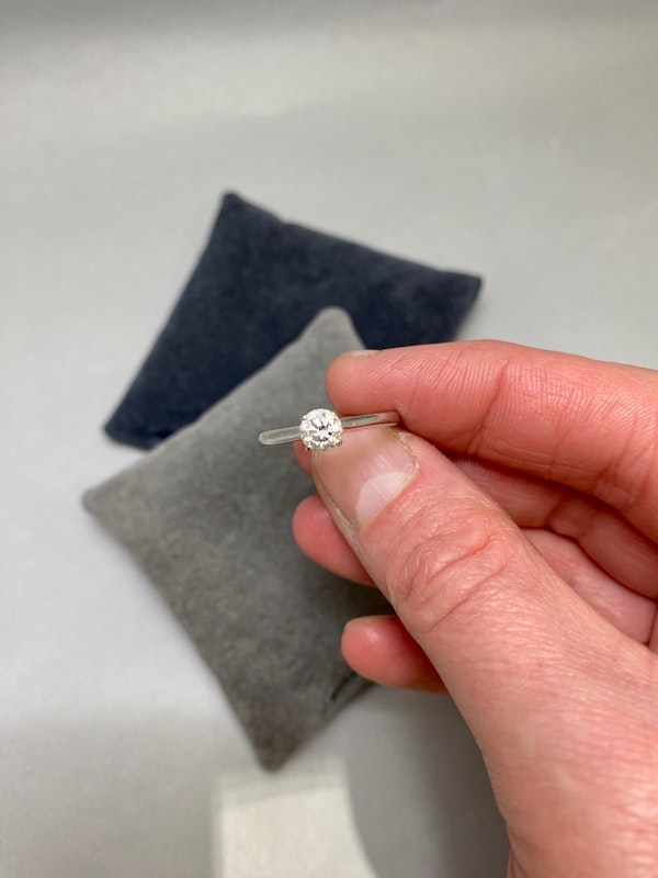 Single Stone Diamond Ring in 18ct White Gold date circa 1970, SHAPIRO & Co since1979 - image 4
