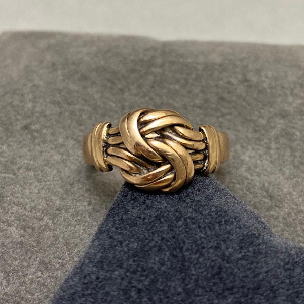 Knot Ring in 9ct Gold dated Chester 1894, Lilly's Attic since 2001 - image 11