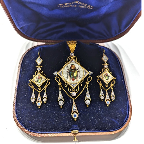 Antique Italian Micromosaic And Gold Brooch-Cum-Pendant And Earrings Suite, Circa 1840 - image 2