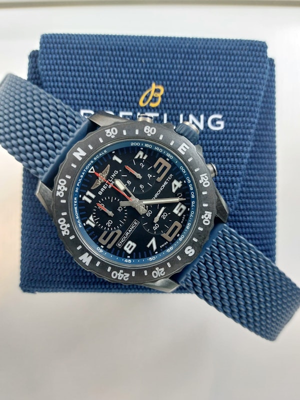 Breitling Endurance Pro X82310 - image 7