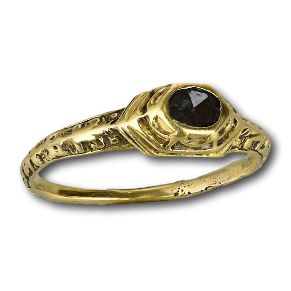 Delicate Renaissance gold ring set with a diamond. European, 16th century. - image 1