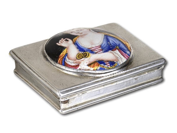 Silver box with an enamel plaque of a lady taking snuff. French, 18th century. - image 3