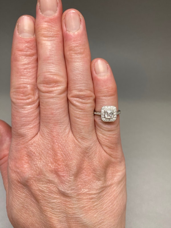 Asscher Cut Diamond E colour Ring in Platinum Date circa 1980, SHAPIRO & Co since1979 - image 2