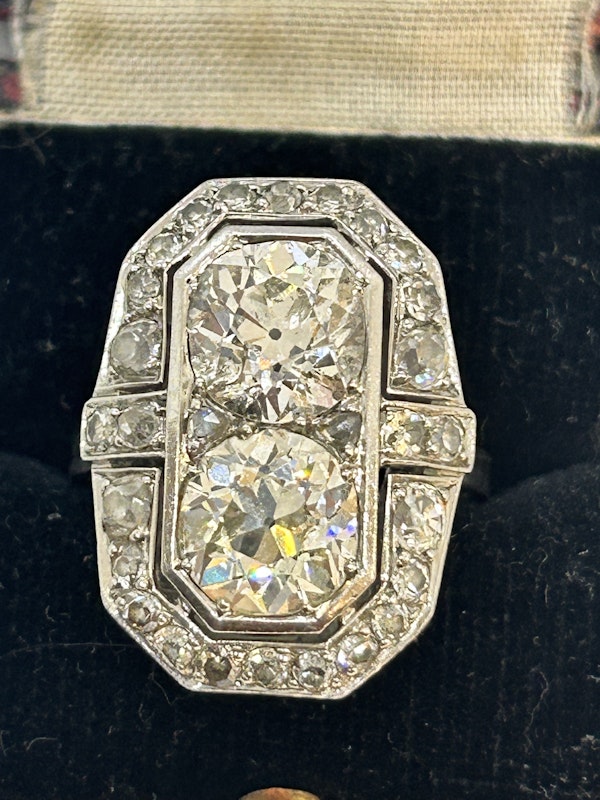 Beautiful Art Deco French diamond platinum ring at Deco&Vintage Ltd - image 2