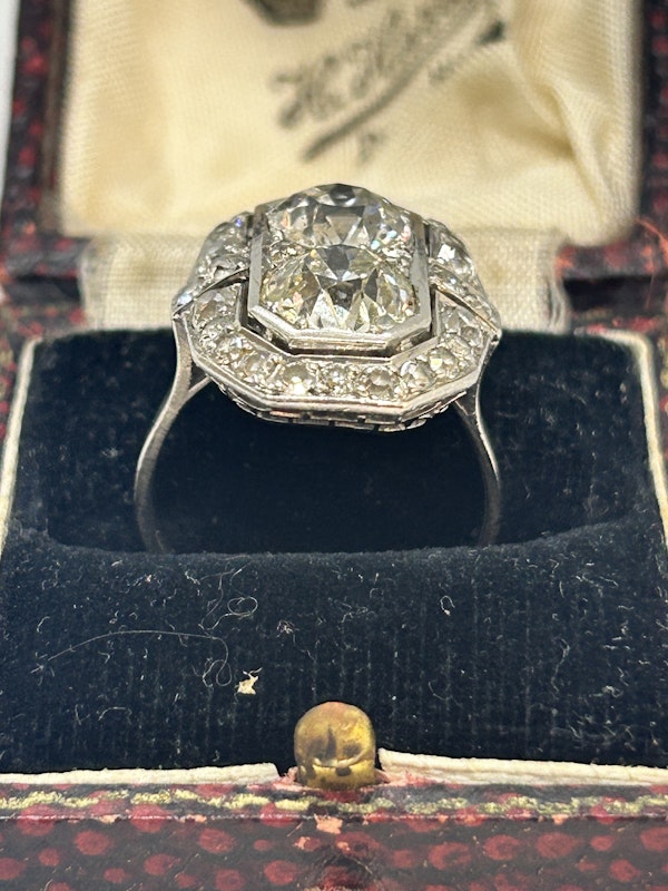 Beautiful Art Deco French diamond platinum ring at Deco&Vintage Ltd - image 3