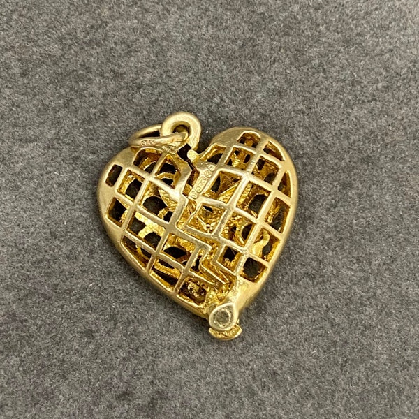Charm Heart in 9ct Gold date Vintage, Lilly's Attic since 2001 - image 14