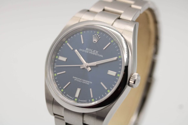 ROLEX Oyster Perpetual 114300 - image 3