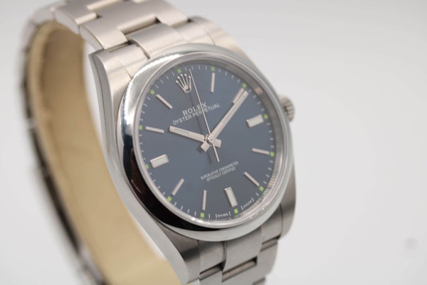 ROLEX Oyster Perpetual 114300 - image 6