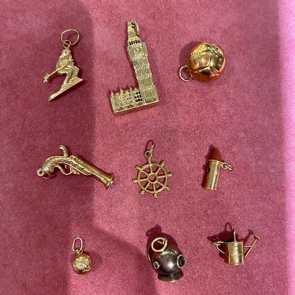 (1st) Charms in 9ct, 14ct & 18ct Gold date Vintage , Lilly's Attic since 2001 - image 4