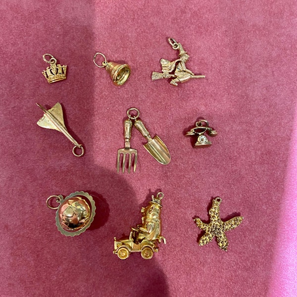 (2nd) Charms in 9ct, 14ct & 18ct Gold date Vintage, Lilly's Attic since 2001 - image 7