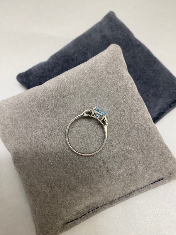 Aquamarine Diamond Ring in 18ct White Gold date circa 1950, SHAPIRO & Co since1979 - image 3