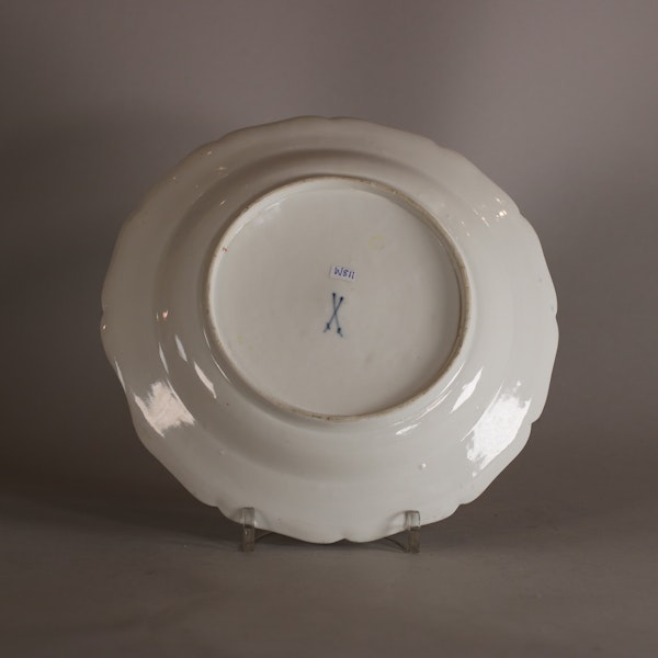 Meissen porcelain 'schmetterling' plate, circa 1730-3 - image 3