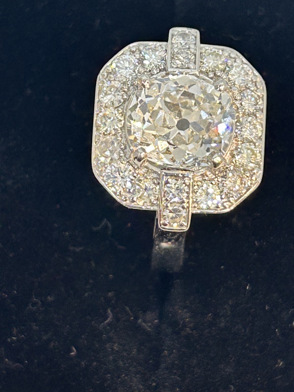 Lovely 2.16ct old mine cut diamond ring at Deco&Vintage Ltd - image 3