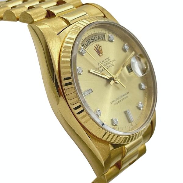 ROLEX DAY-DATE 18038 FACTORY DIAMOND DIAL - image 3