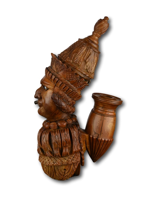An amusing figural coquilla pipe. French Colonies, early 19th century. - image 5