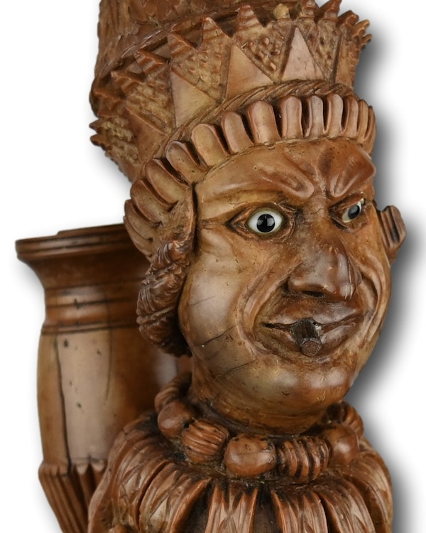 An amusing figural coquilla pipe. French Colonies, early 19th century. - image 2