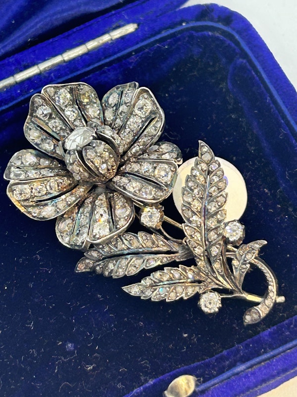 Lovely Victorian diamond flower brooch at Deco&Vintage Ltd - image 2