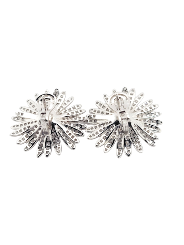 Modern daisy earrings by Stenzhorn SKU: 7144 DBGEMS - image 3