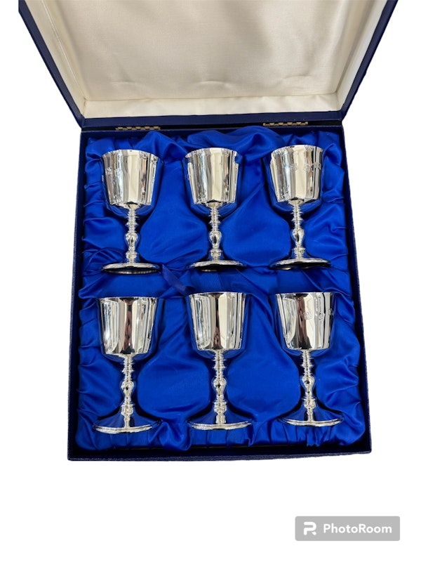 English silver set of six wine goblets by Barker Ellis Silver Co,  Birmingham 1973. - image 2