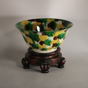 Brinjal bowl with wooden stand, Kangxi (1662-1722)