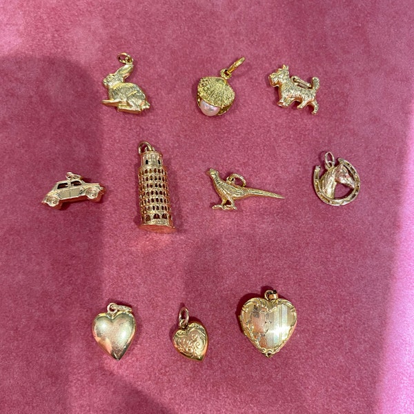 Gold Charms in 9ct Gold date from 1960, Lilly's Attic since 2001 - image 1