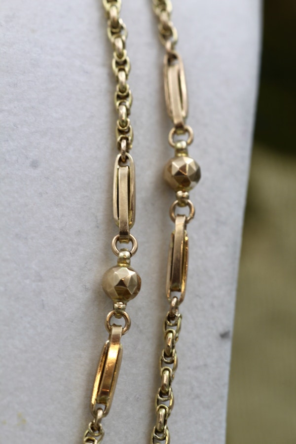 A very fine 9 carat Yellow Gold Long Guard Chain. English Circa 1890. - image 2