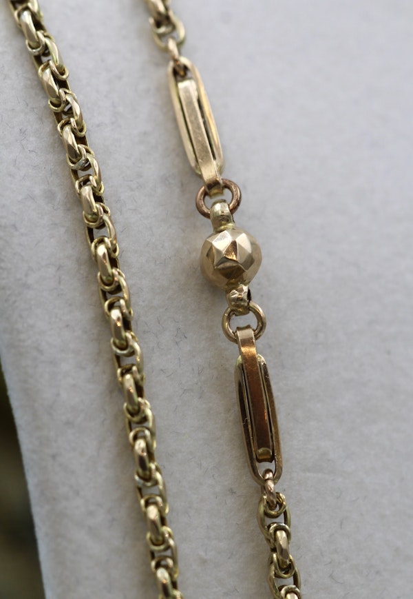 A very fine 9 carat Yellow Gold Long Guard Chain. English Circa 1890. - image 6