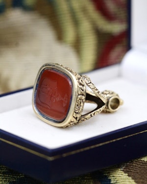 Downstairs at Grays: A very fine High Carat Yellow Gold (tested) seal set with a Carnelian Intaglio. English C1830
