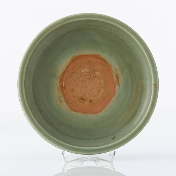 A well-potted small ‘Longquan’ celadon tripod censer, Ming - image 3