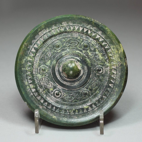 Chinese circular bronze mirror, Han dynasty (206 B.C. - 220 A.D.) - image 2