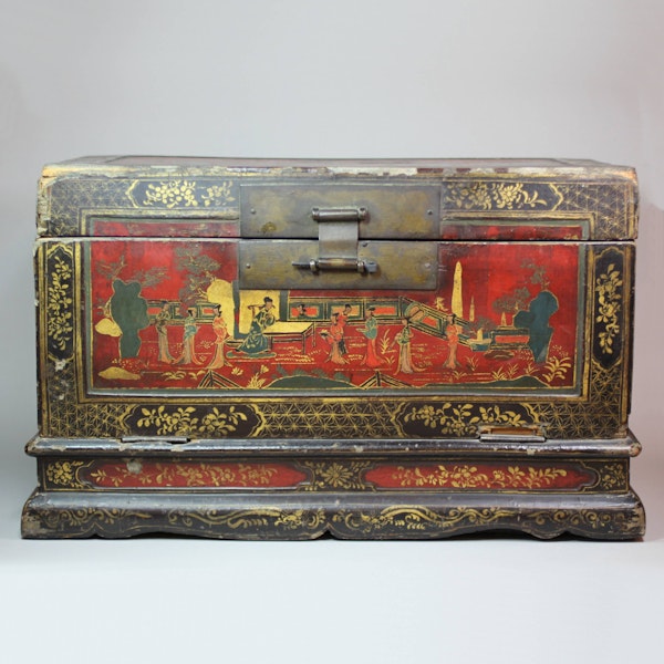 Chinese lacquered wooden box, late Ming, early 17th century - image 1