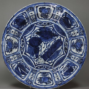 Chinese blue and white Kraak dish, Wanli (1573-1619)