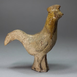 Straw-glazed pottery figure of a cockerel, Tang (680-960)