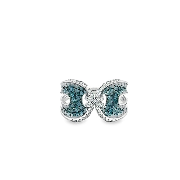 Blue & White diamond ring - image 2