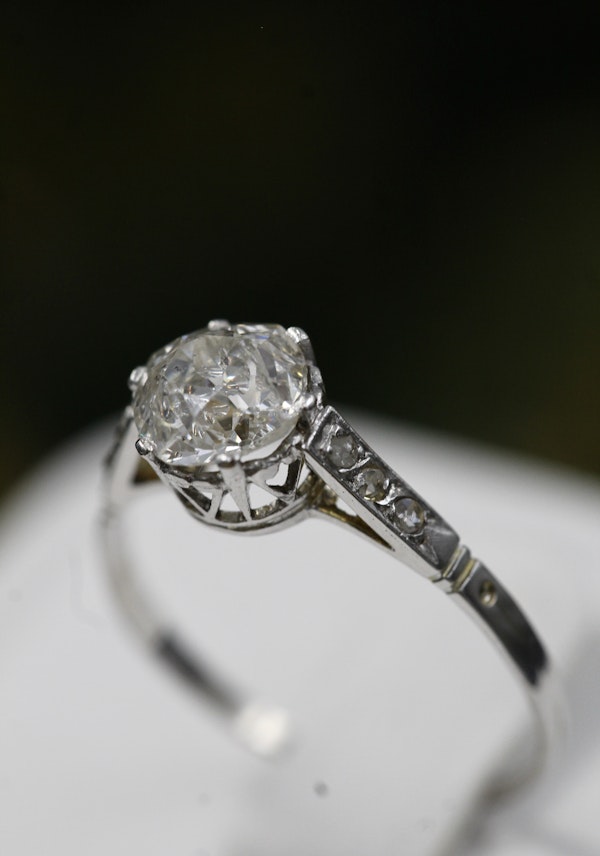 A very fine Platinum & 18 Carat Gold (tested), Old Cut Diamond Solitaire Ring, with Diamond Set Shoulders. Circa 1930. - image 2