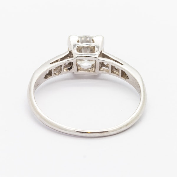 Art Deco Round Brilliant-Cut 1.01 Carat Diamond and Platinum Solitaire Ring, Circa 1934 - image 5