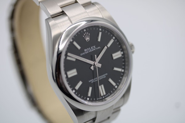 ROLEX Oyster Perpetual 124300 2023 - image 11