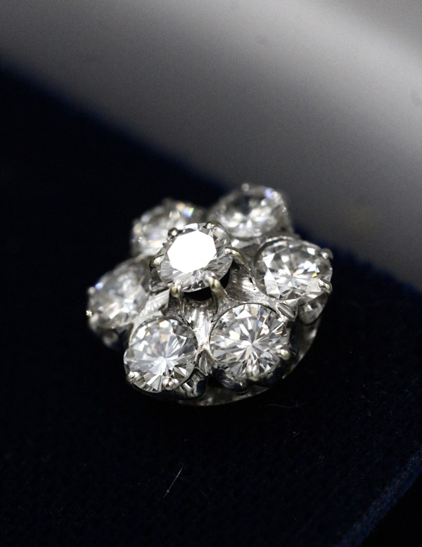 A lively pair of High Clarity, 2.80 Carat Diamond Cluster Earrings, in 14ct White Gold, Circa 1970 - image 4
