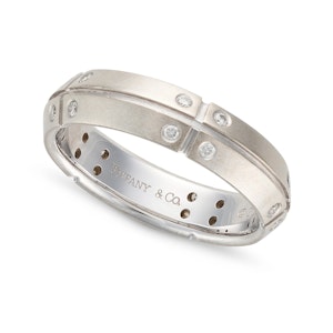 Tiffany & Co, Diamond stream erica ring 18K White Gold
