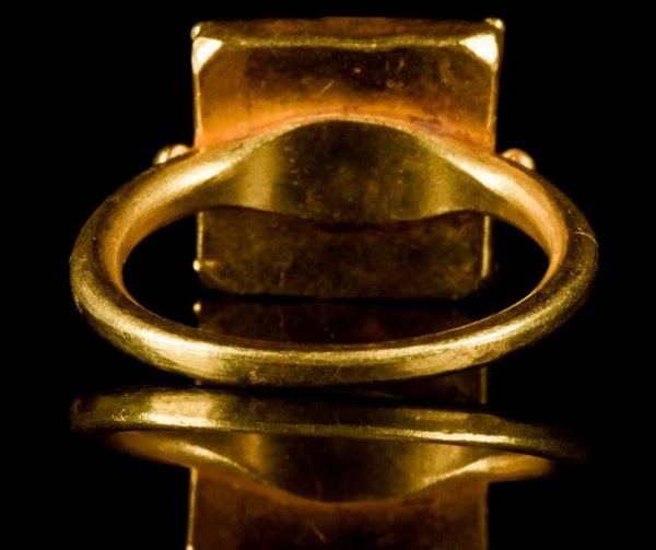 Medieval gold ring - image 4