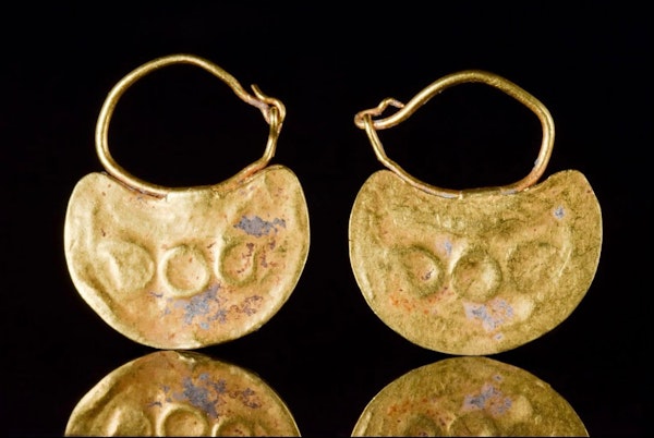 Greek hellenistic gold pair of earrings - image 2