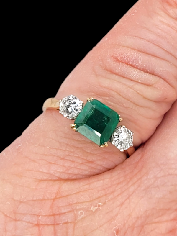 Emerald and diamond ring SKU: 7339 DBGEMS - image 2