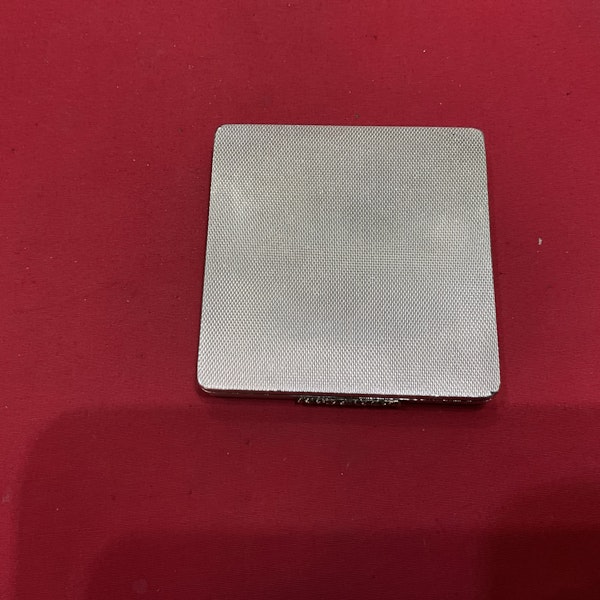 A silver quality compact - image 3