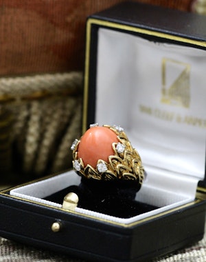 An exceptionally fine Coral & Diamond Ring in 18ct Yellow Gold. French, Circa 1970