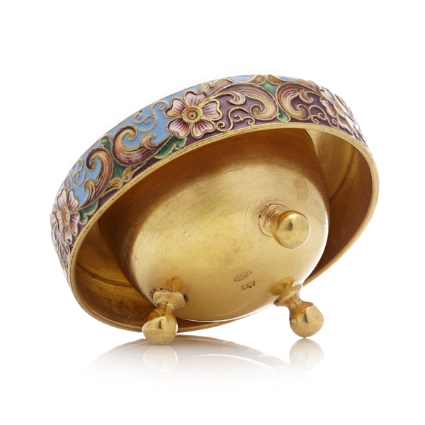 Antique Russian silver gilt and shaded enamel salt cellar, Moscow, by Fedor Ruckert, circa 1900 - image 5