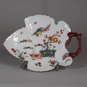 Worcester Kakiemon vine leaf dessert dish, circa 1756
