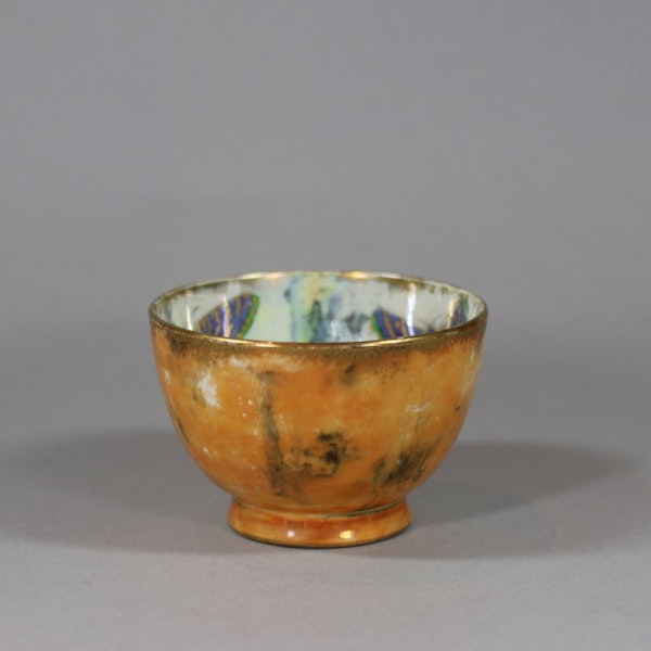 Aynsley small, round bowl with spreading foot - image 1