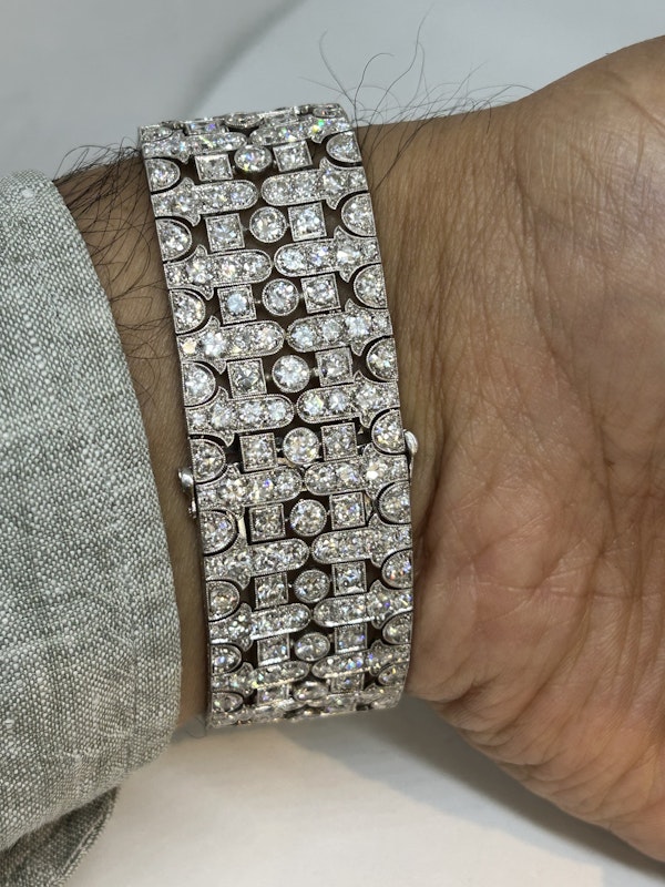 Beautiful Art Deco diamond platinum bracelet at Deco&Vintage Ltd - image 4
