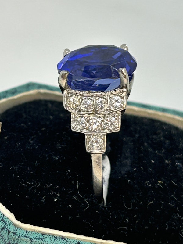 Lovely 7.86ct natural sapphire diamond plat ring at Deco&Vintage Ltd - image 2
