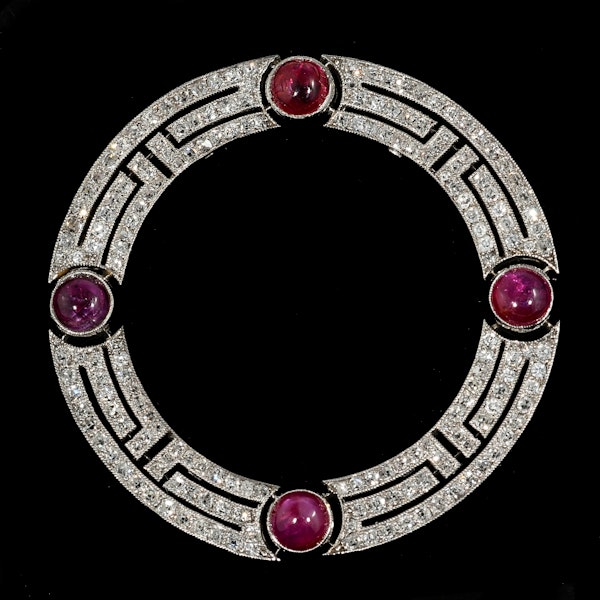 MM8626b Art Deco diamond ruby platinum circle brooch 1920 - image 1